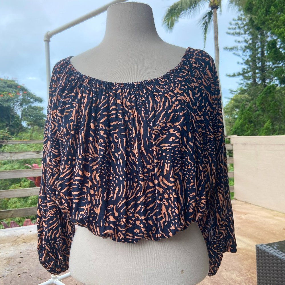 BEACHGOLD Boho style cropped top NAVY & PEACH Size XS